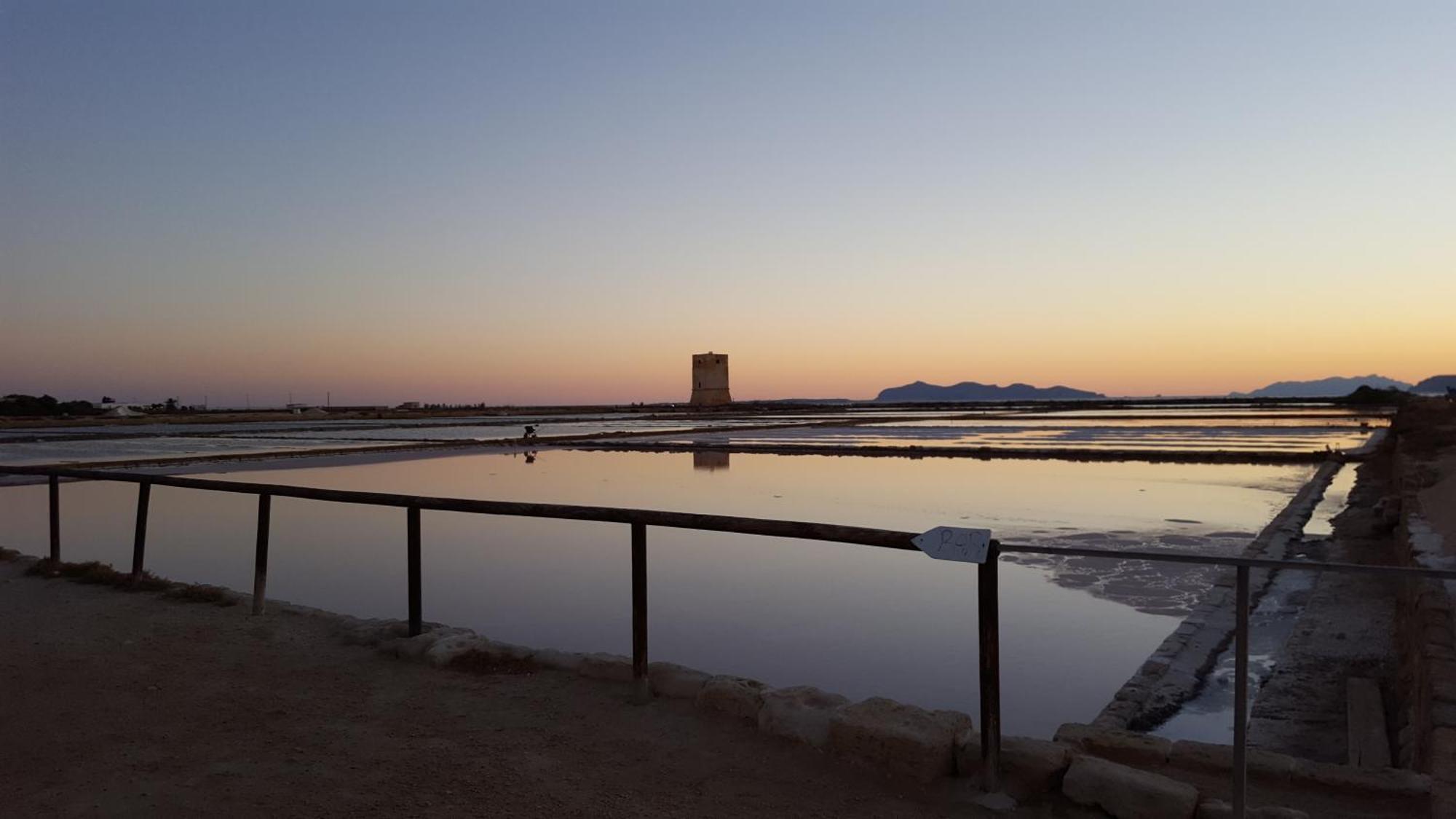 La Casa Di Paoletta A Due Passi Dal Mare Daire Trapani Dış mekan fotoğraf