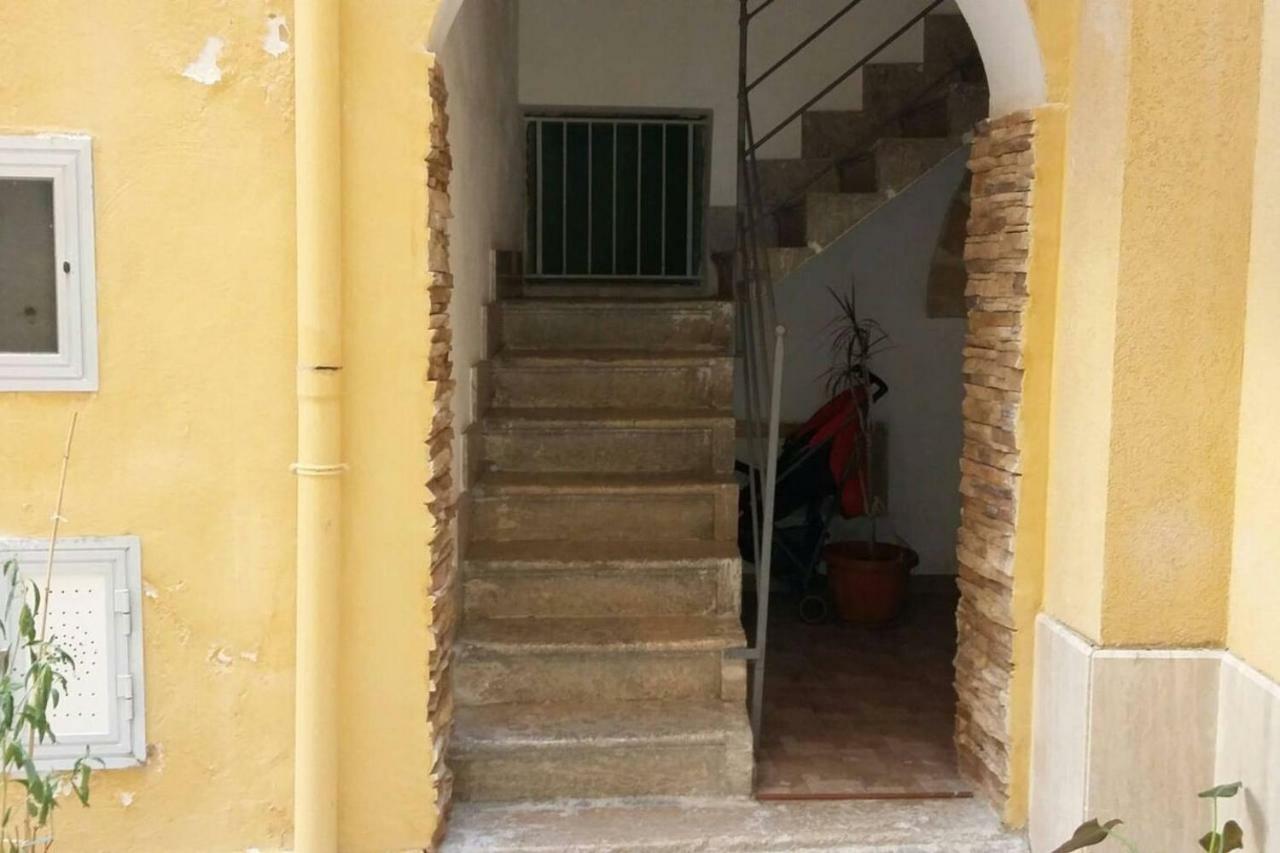 La Casa Di Paoletta A Due Passi Dal Mare Daire Trapani Dış mekan fotoğraf