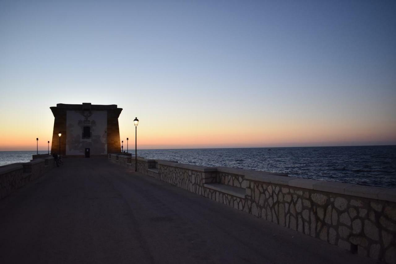 La Casa Di Paoletta A Due Passi Dal Mare Daire Trapani Dış mekan fotoğraf